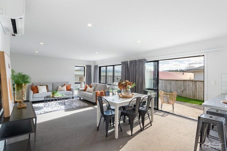 Photo of property in 25 Helvetia Grove, Naenae, Lower Hutt, 5011