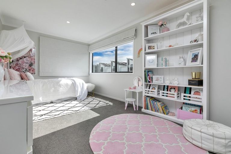 Photo of property in 33 Mapou Road, Hobsonville, Auckland, 0616