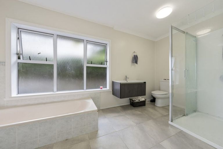 Photo of property in 15 Prangley Avenue, Mangere, Auckland, 2022