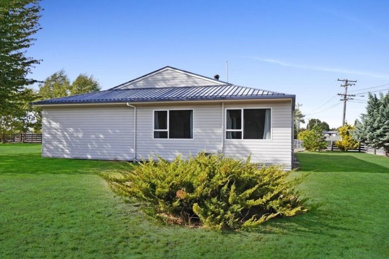 Photo of property in 194 Mackenzie Drive, Twizel, 7901