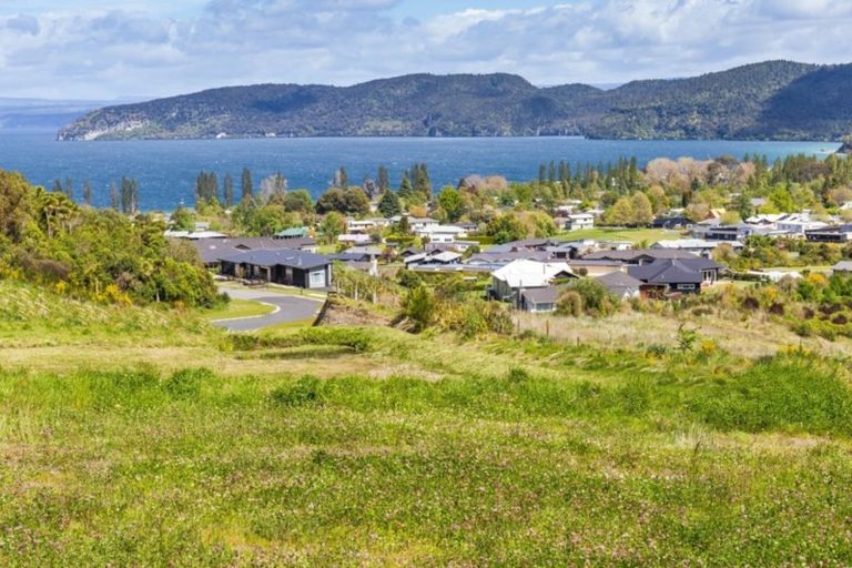 Photo of property in 44 Kittyhawk Drive, Kinloch, Taupo, 3377