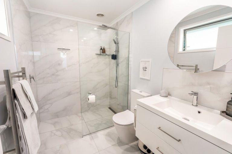 Photo of property in 73 Murray Ward Drive, Te Kauwhata, 3710