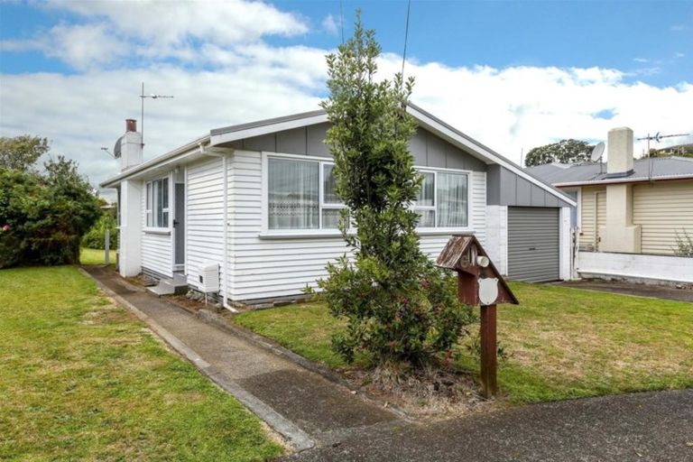 Photo of property in 6 Buckland Place, Spotswood, New Plymouth, 4310