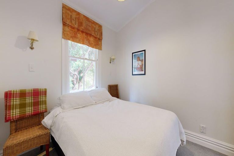 Photo of property in 31 Maarama Crescent, Aro Valley, Wellington, 6021