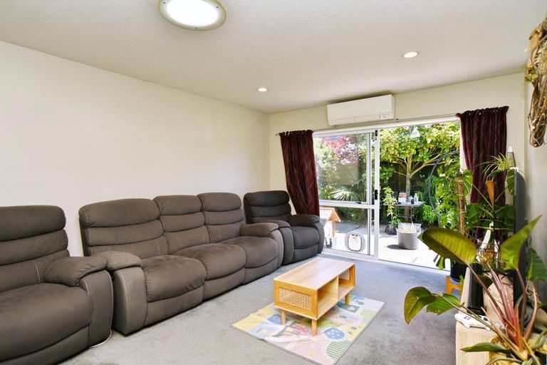 Photo of property in 125 Sawyers Arms Road, Northcote, Christchurch, 8052