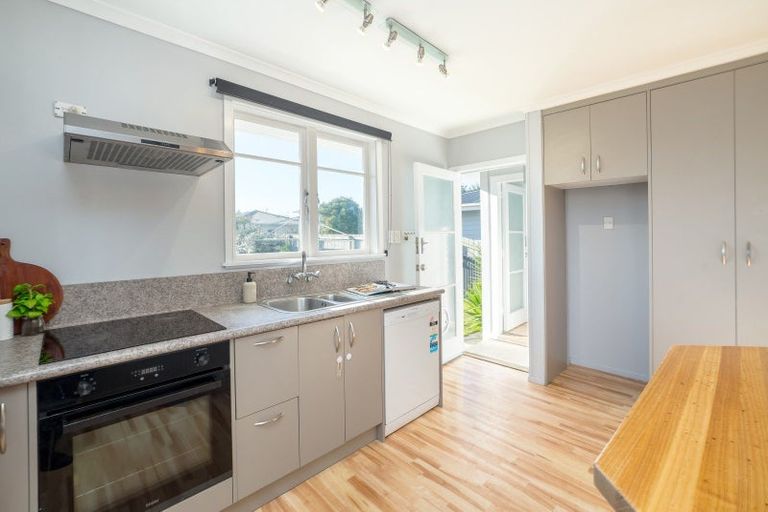 Photo of property in 56 Fergusson Street, Solway, Masterton, 5810