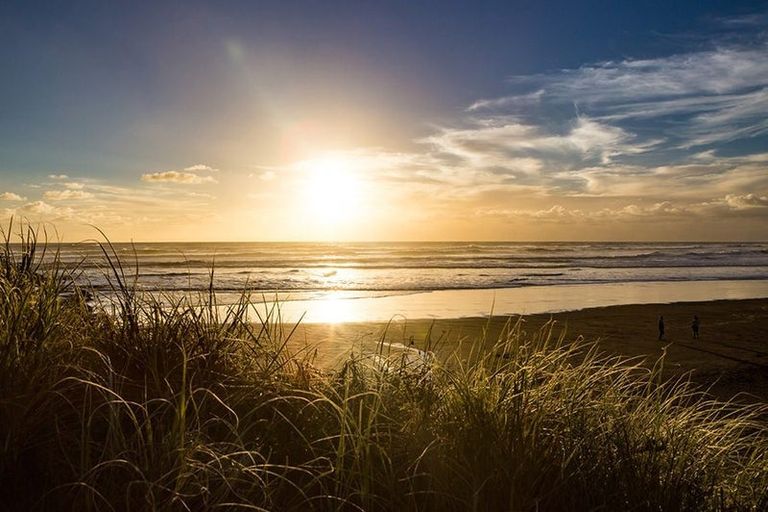 Photo of property in 60 Manarini Road, Westgate, Auckland, 0614