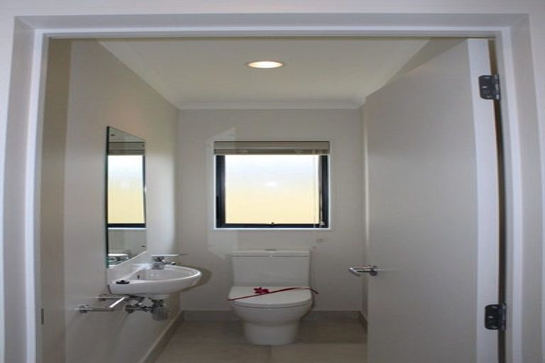 Photo of property in 23 Manene Street, Wattle Downs, Auckland, 2103