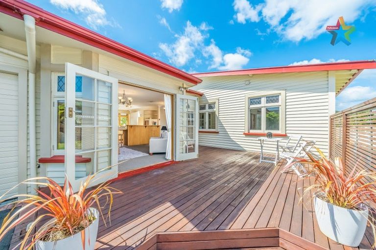 Photo of property in 19 Burnside Street, Waterloo, Lower Hutt, 5011