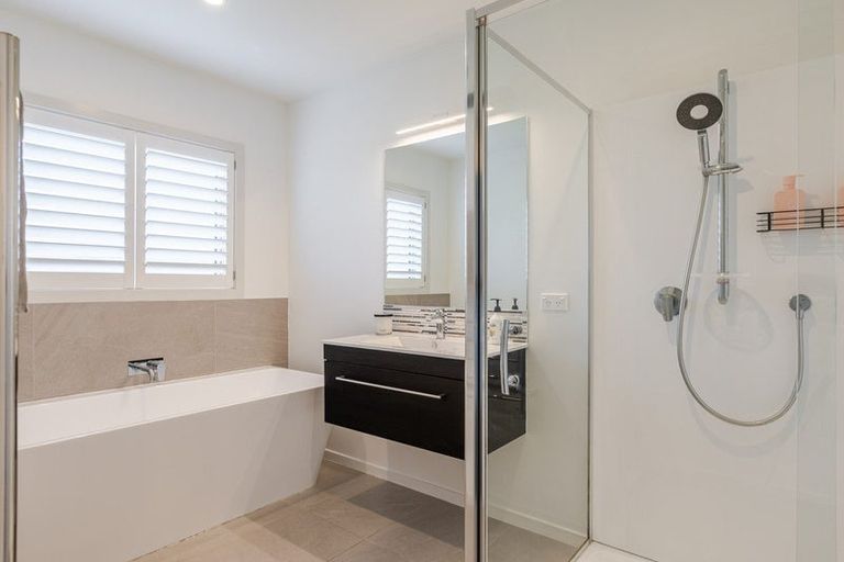 Photo of property in 2 Opaki Meadows Lane, Lansdowne, Masterton, 5871