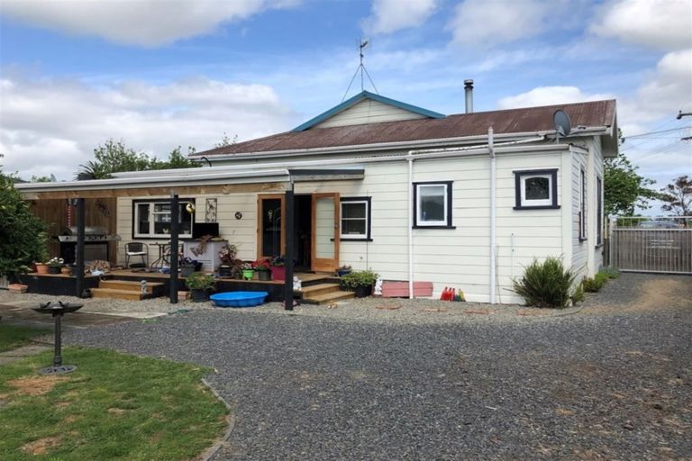 Photo of property in 36 Park Street, Foxton, 4814