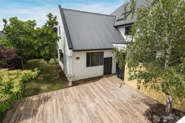 Photo of property in 27 Nyoli Street, Northcote, Christchurch, 8052
