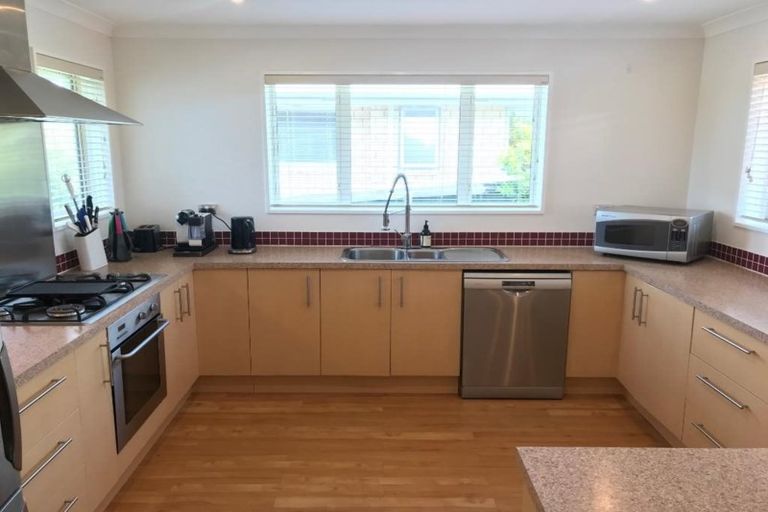 Photo of property in 52 Titirangi Crescent, Parklands, Christchurch, 8083