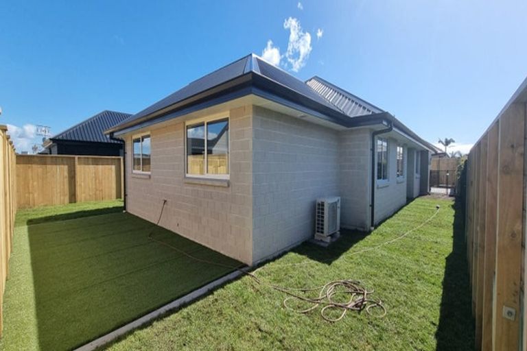 Photo of property in 41 Cotula Way, Papamoa Beach, Papamoa, 3118
