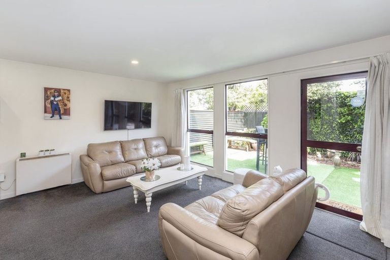 Photo of property in 8/16 Derby Street, St Albans, Christchurch, 8014