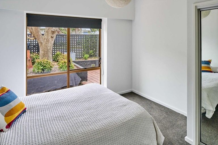 Photo of property in 407 Muritai Road, Eastbourne, Lower Hutt, 5013