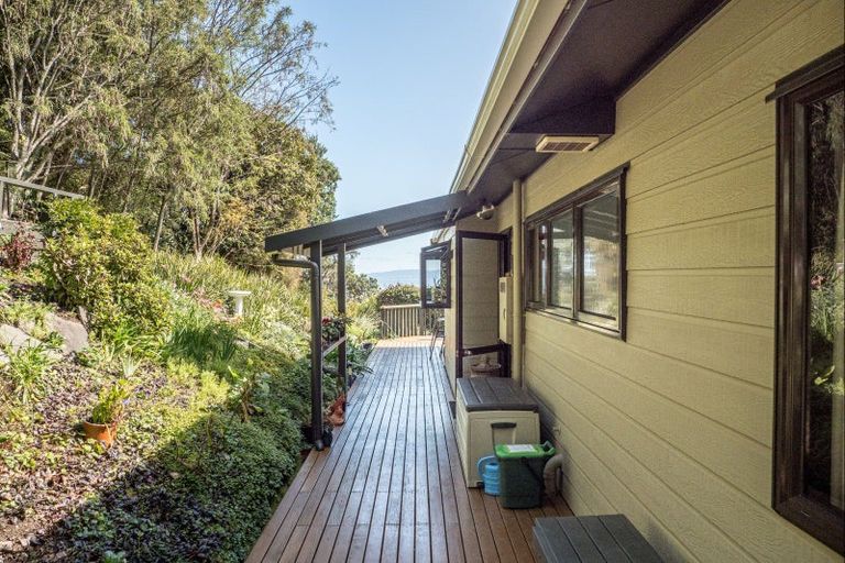 Photo of property in 17 Adams Road, Thornton Bay, Thames, 3575