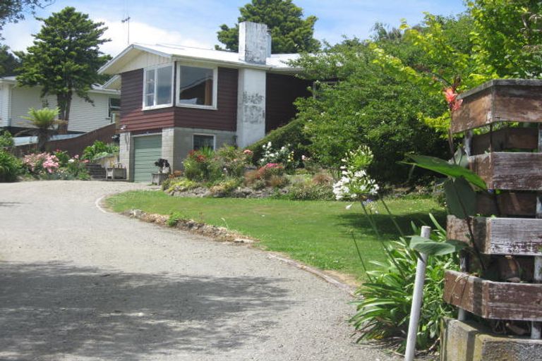 Photo of property in 1 Lawson Street, Pahiatua, 4910
