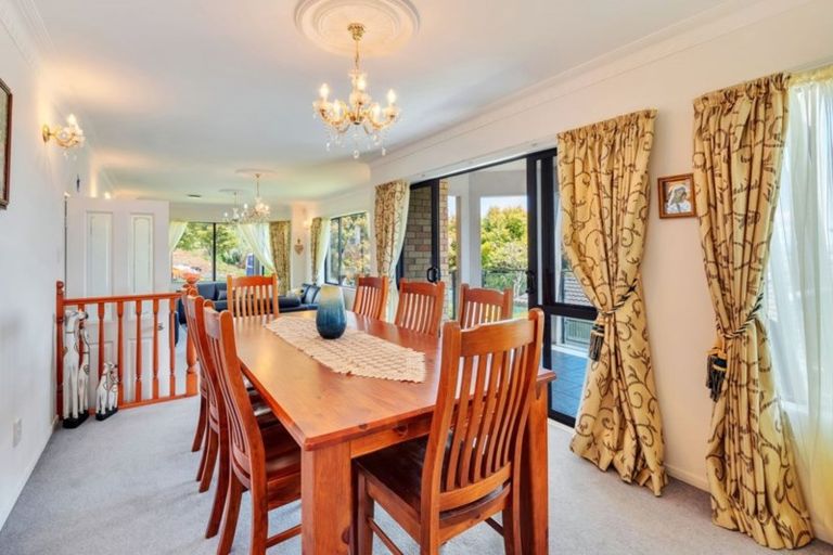 Photo of property in 2 Alcove Place, Totara Heights, Auckland, 2105