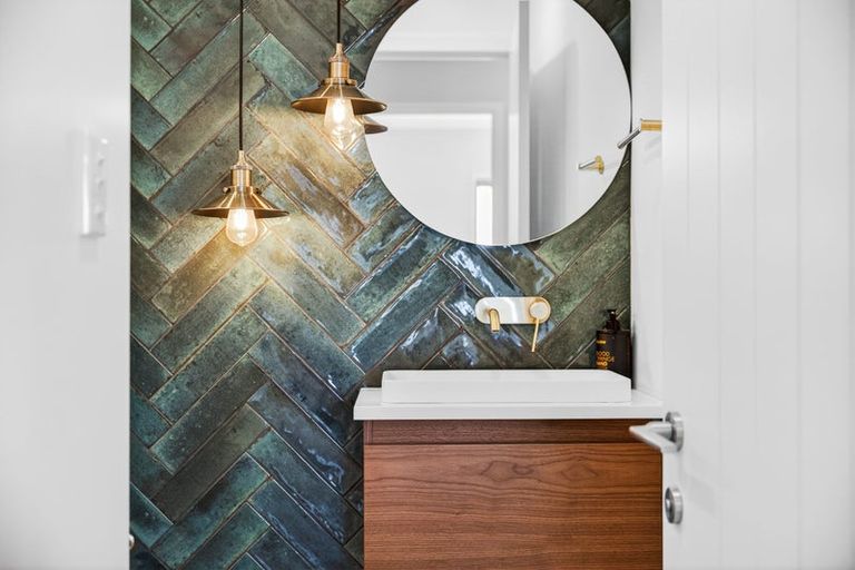 Photo of property in 2/11 Hauraki Road, Hauraki, Auckland, 0622