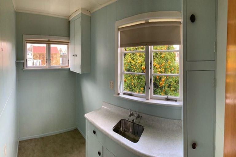 Photo of property in 24 Wilson Street, Hamilton East, Hamilton, 3216