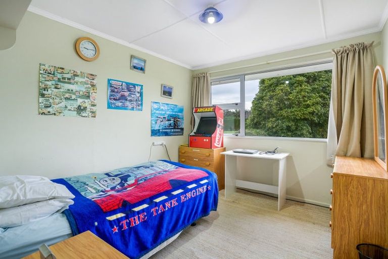 Photo of property in 79 Egerton Road, Winton, 9781