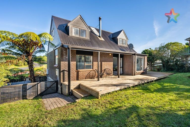 Photo of property in 191 Holborn Drive, Stokes Valley, Lower Hutt, 5019