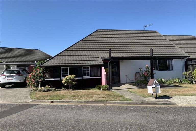 Photo of property in 2 Oaks Lane, Motueka, 7120