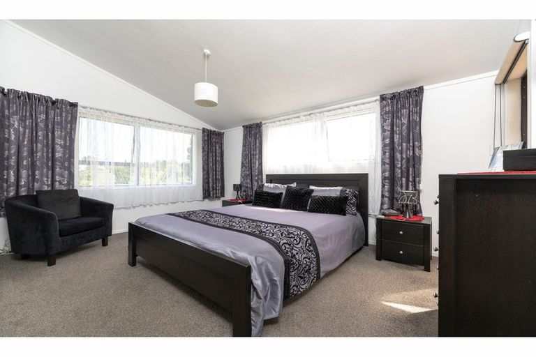 Photo of property in 38 Riddell Road, Kerikeri, 0230