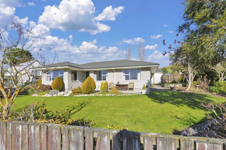 Photo of property in 15 Denham Terrace, Waikari, 7420