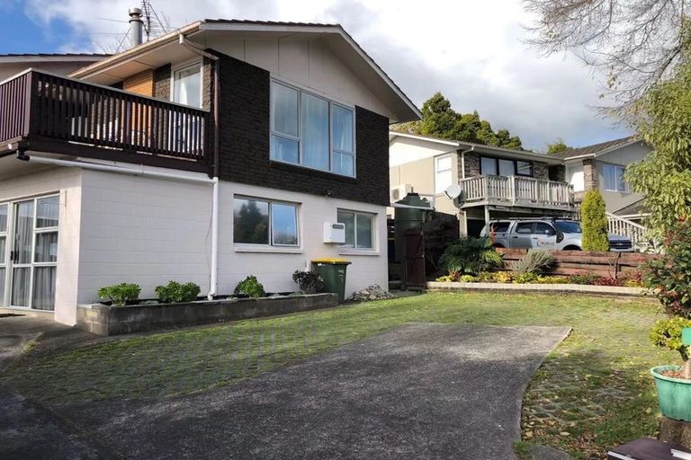 Photo of property in 21 Castleford Street, Green Bay, Auckland, 0604