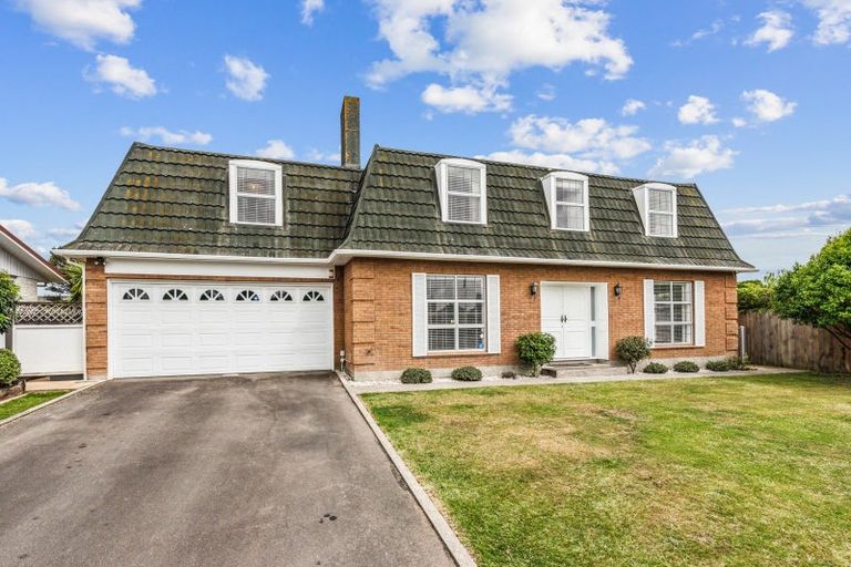 Photo of property in 16 Byrd Street, Levin, 5510