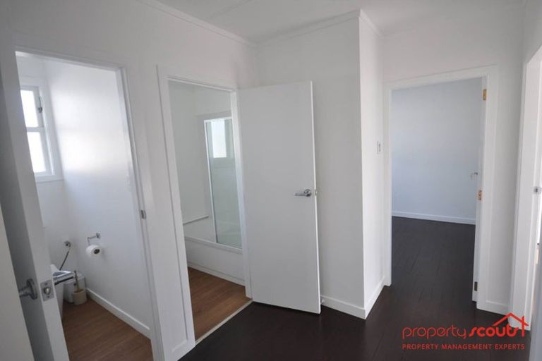 Photo of property in 16 Grant Crescent, Masterton, 5810