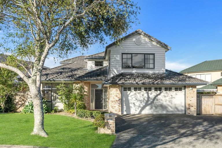 Photo of property in 3 Edzell Close, Flat Bush, Auckland, 2016