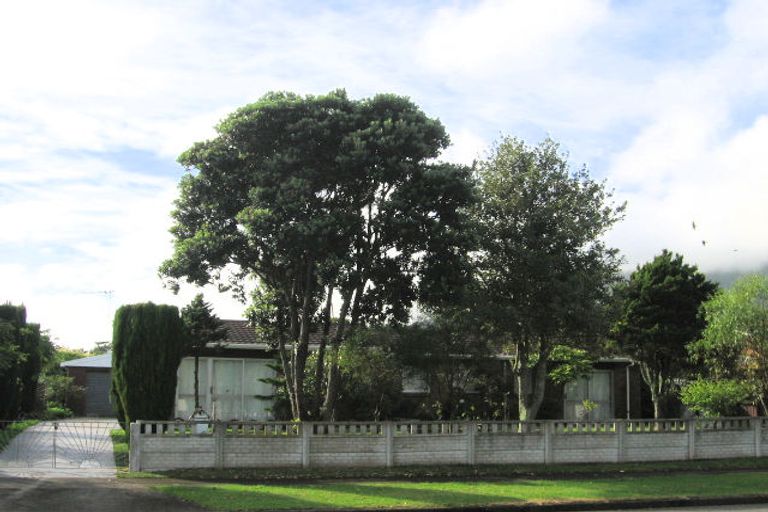 Photo of property in 27 Sylvan Avenue, Waikanae, 5036