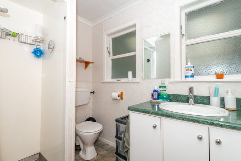 Photo of property in 5 The Strand, Wainuiomata, Lower Hutt, 5014