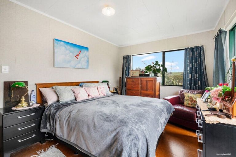 Photo of property in 10 Mackinnon Road, Manukau Heads, Waiuku, 2684