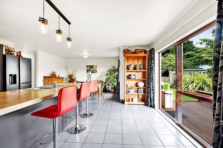 Photo of property in 320 Austin Road, Normanby, Hawera, 4673