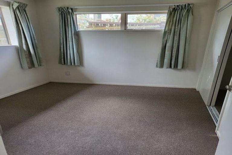 Photo of property in 11 Ellen Avenue, Hillcrest, Auckland, 0627
