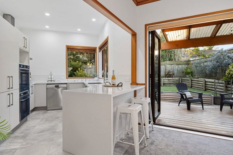 Photo of property in 3 Marlin Street, West Harbour, Auckland, 0618