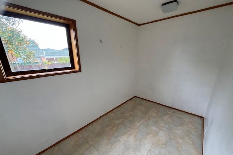 Photo of property in 13 Antilla Place, Half Moon Bay, Auckland, 2012