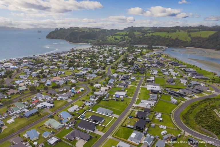 Photo of property in 16 Navigation Drive, Cooks Beach, Whitianga, 3591