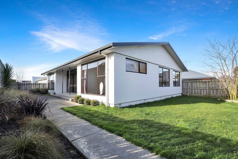 Photo of property in 17 Mona Square, Ashburton, 7700
