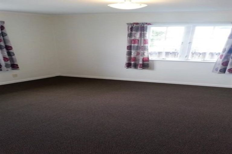 Photo of property in 1/31 Solveig Place, Randwick Park, Auckland, 2105