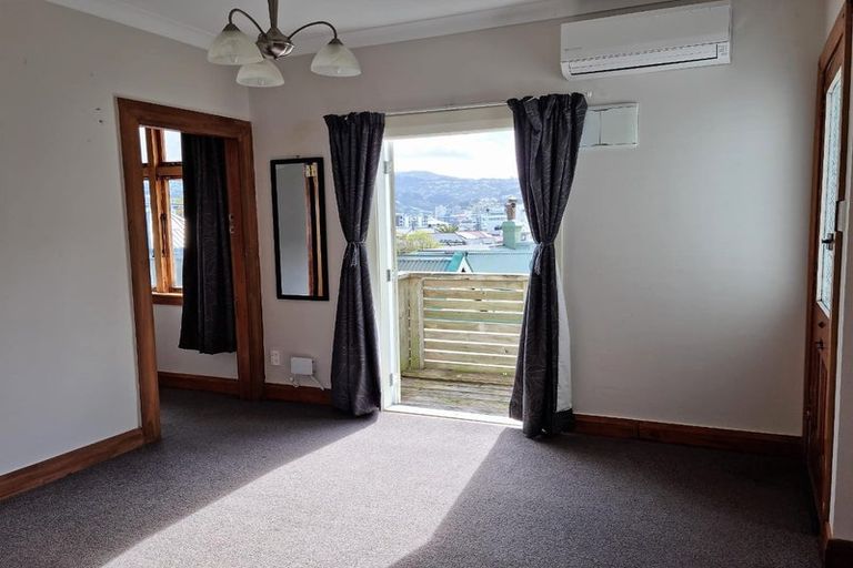 Photo of property in 73 Majoribanks Street, Mount Victoria, Wellington, 6011