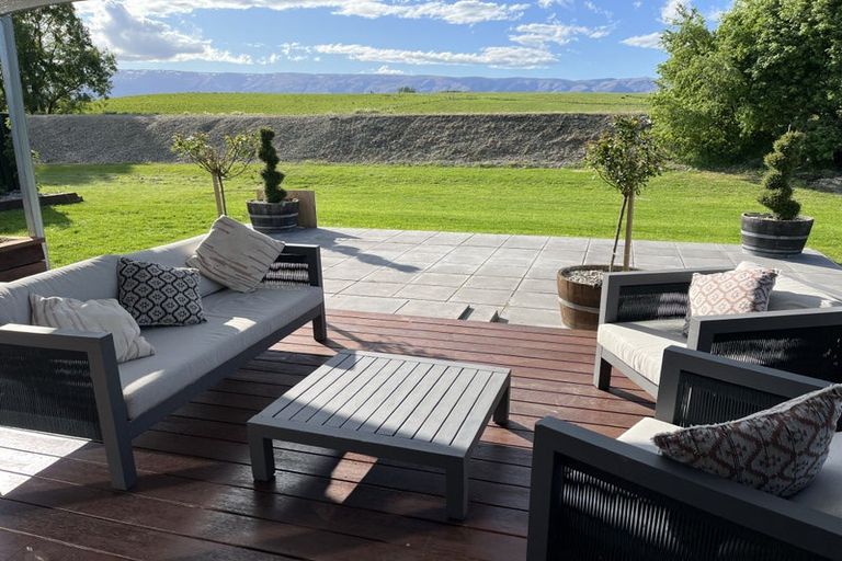 Photo of property in 5 Half Time Close, Omakau, 9376