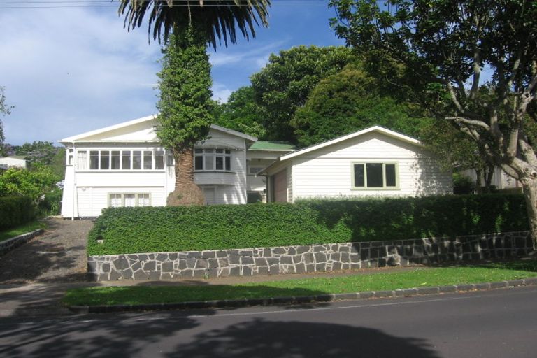 Photo of property in 22 Wheturangi Road, Greenlane, Auckland, 1051