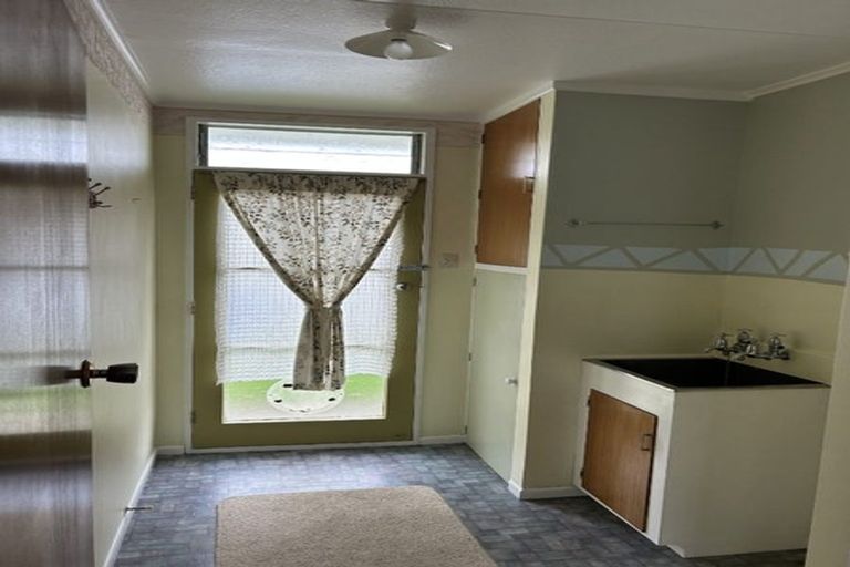 Photo of property in 17b Cambridge Street, Pahiatua, 4910