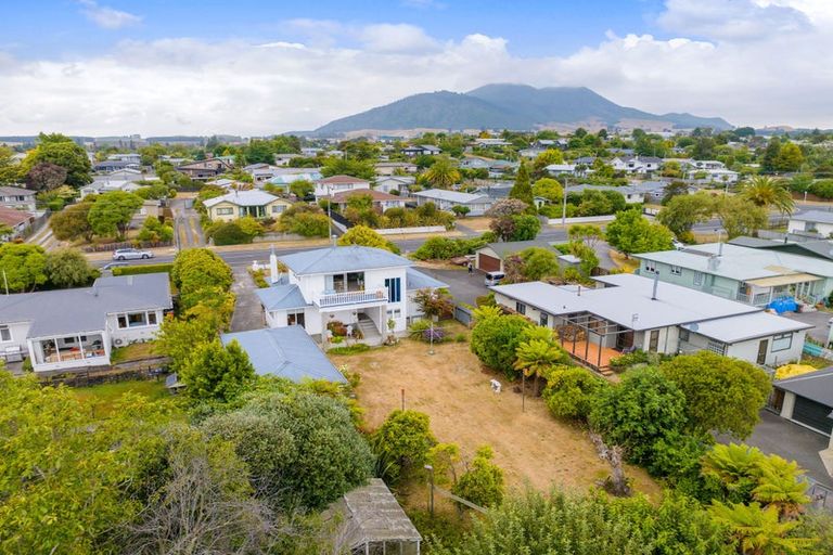 Photo of property in 9 Tamatea Road, Taupo, 3330