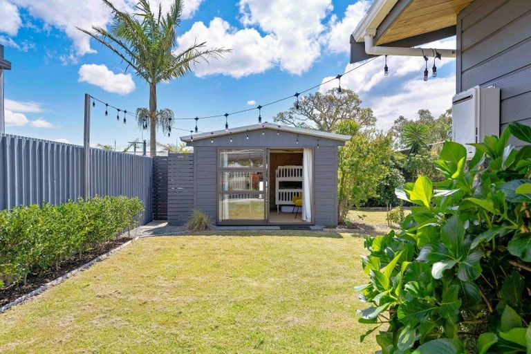 Photo of property in 117 Weka Street, Whangamata, 3620